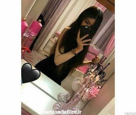 عکس دختر جلو اینه طبیعی