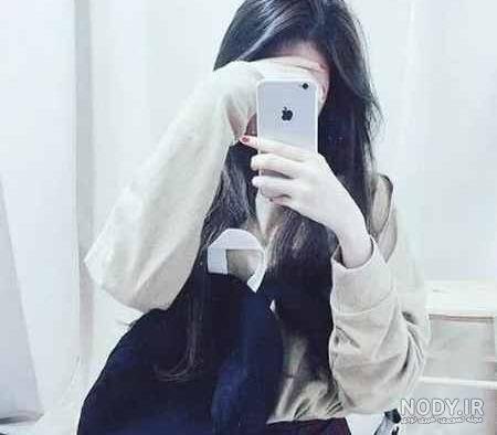عکس دختر با گوشی فانتزی