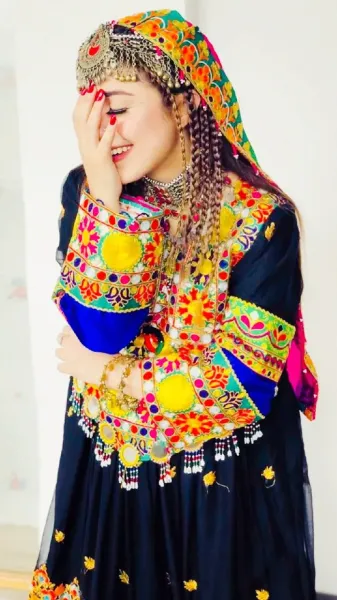 عکس دختر افغانی ساده ۱۶ ساله