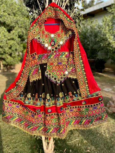 عکس دختر افغانی ساده ۱۶ ساله