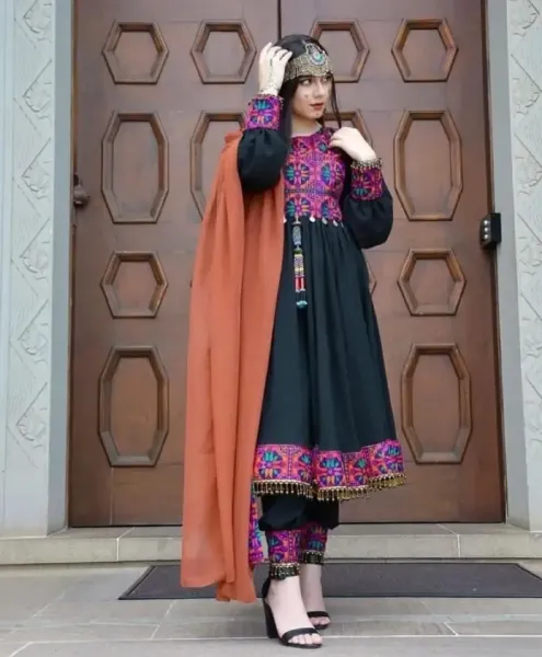 عکس دختر افغانی ساده ۱۶ ساله