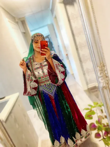 عکس دختر افغانی ساده ۱۶ ساله