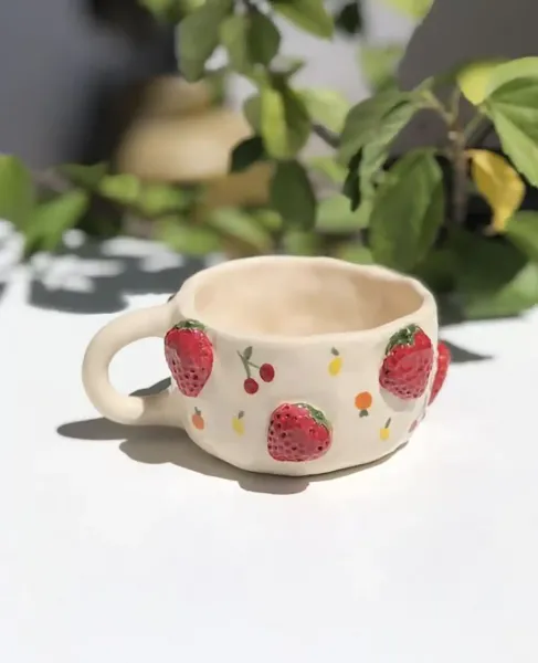 عکس ماگ توت فرنگی