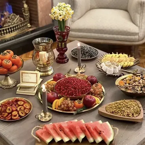  سفره شب یلدا مدرن