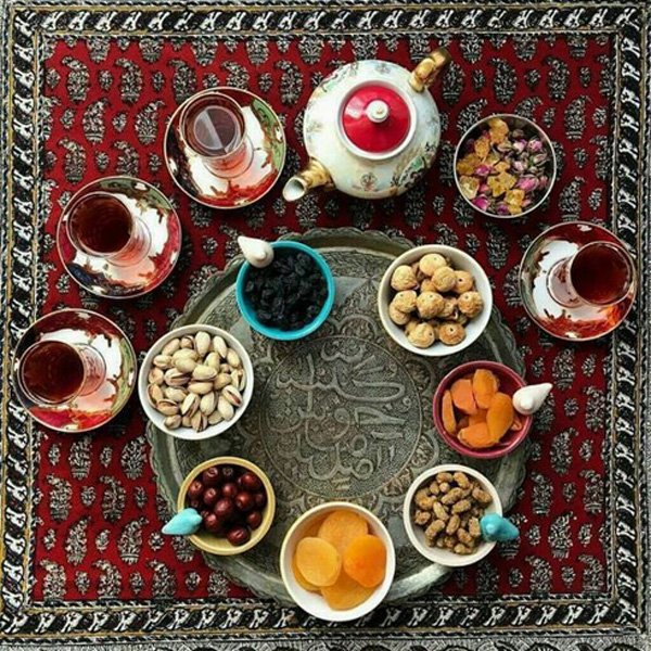  عکس میز شب یلدا سنتی