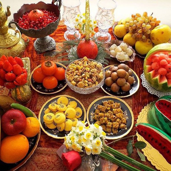  عکس میز شب یلدا سنتی