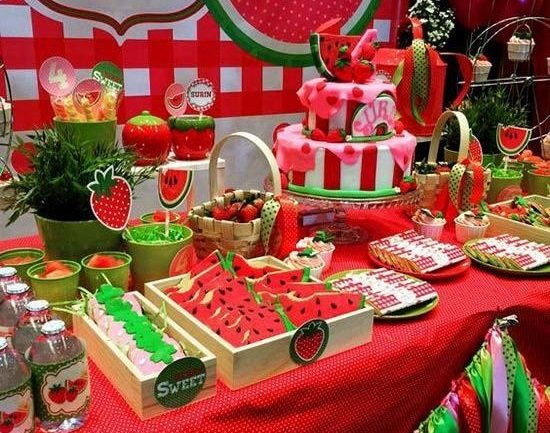  عکس میز یلدا برای مدرسه