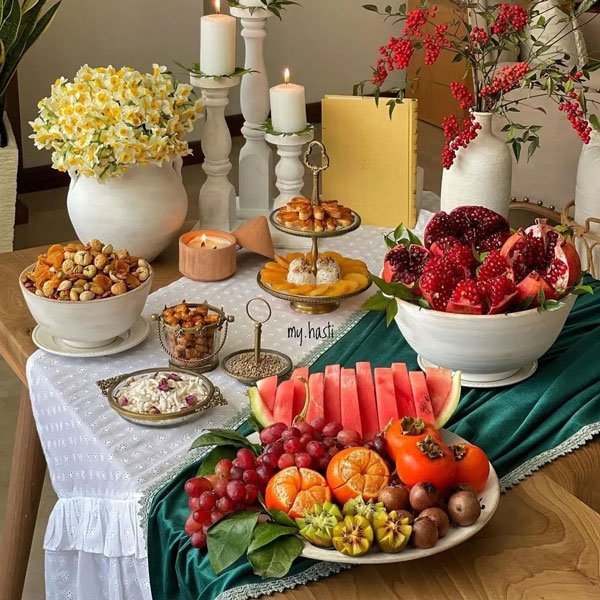 عکس میز یلدا لاکچری