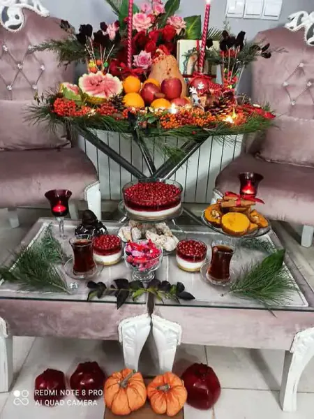  عکس تزیین میز شب یلدا ساده