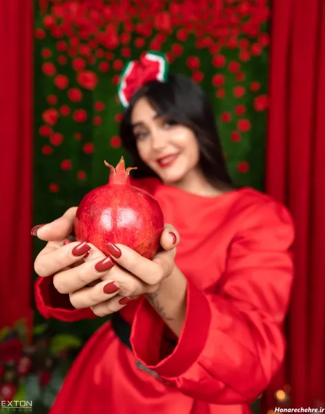  ژست عکس شب یلدا عاشقانه