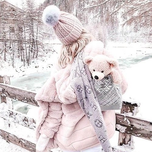  عکس دخـتر در روز برفی