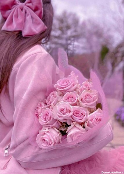  عکس دختری در باغ