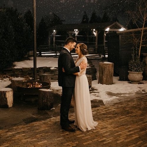  عکس برف در شب دخترانه