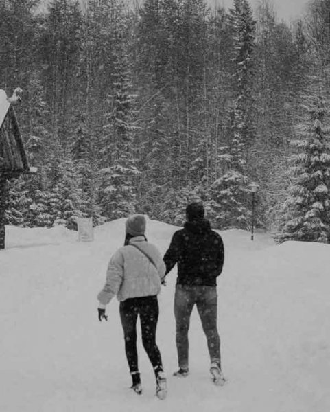 عکس عاشقانه برفی