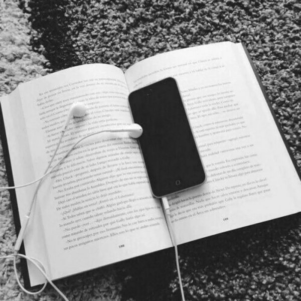  پروفایل اینستاگرام دخترانه با تم روشن