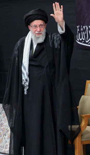  عکس رهبر