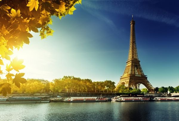  عکس برج ایفل در پاییز