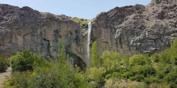  عکس آبشار در طبیعت ایران
