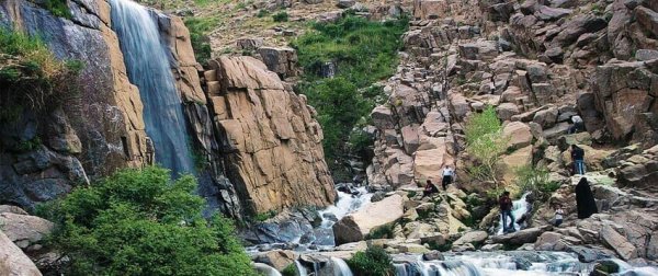  عکس آبشار در طبیعت ایران