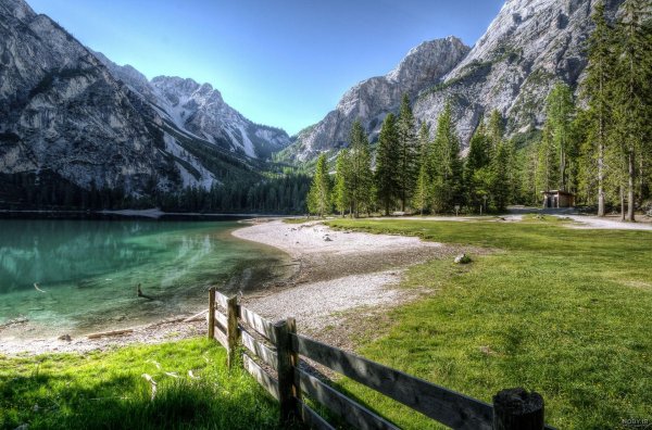  عکس طبیعت بکر کوهستان