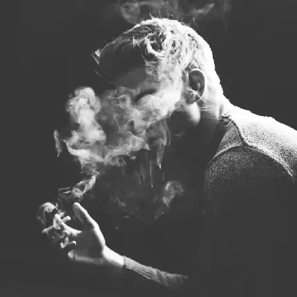 عکس پروفایل پسرانه لاتی سیگاری