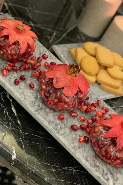 تزیین انار برای مدرسه