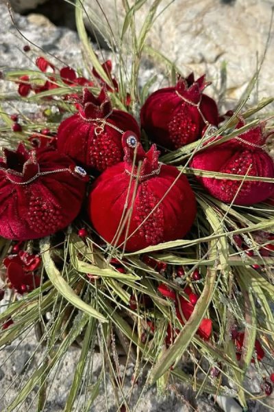 تزیین انار برای مدرسه