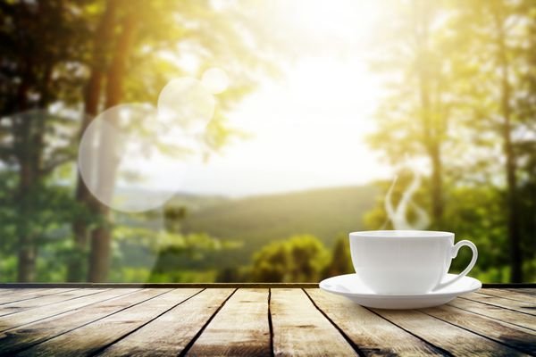  عکس فنجان قهوه در طبیعت