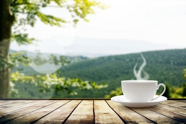  عکس فنجان قهوه در طبیعت