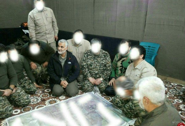  عکس سردار سلیمانی در جنگ برای پروفایل