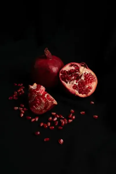  عکس پروفایل شب یلدا با عکس انار