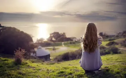 عکس یک مرد در تاریکی