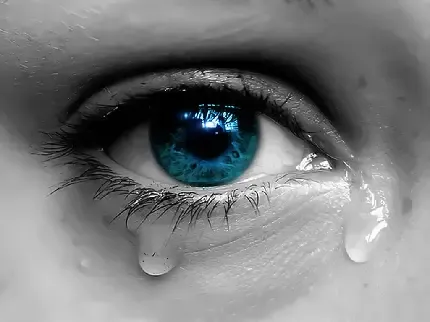  عکس فانتزی چشم گریان برای پروفایل