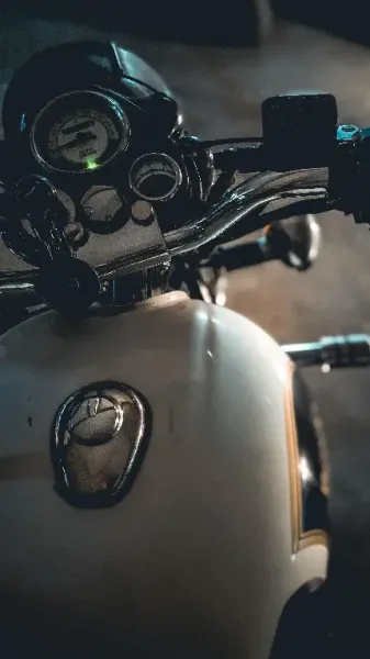  عکس موتور سیکلت رویال انفیلد خفن