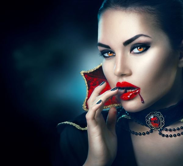  عکس خون آشام فانتزی برای پروفایل