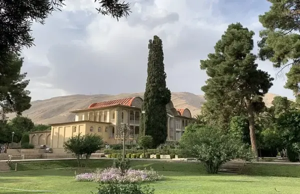  عکس باغ ارم شیراز با کیفیت