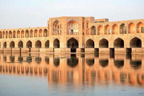 عکس پل خاجو اصفهان با کیفیت