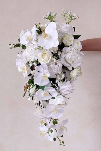  عکس دسته گل عروس اروپایی در اینستاگرام