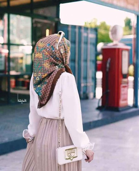  عکس زن محجبه شیک برای پروفایل اینستا