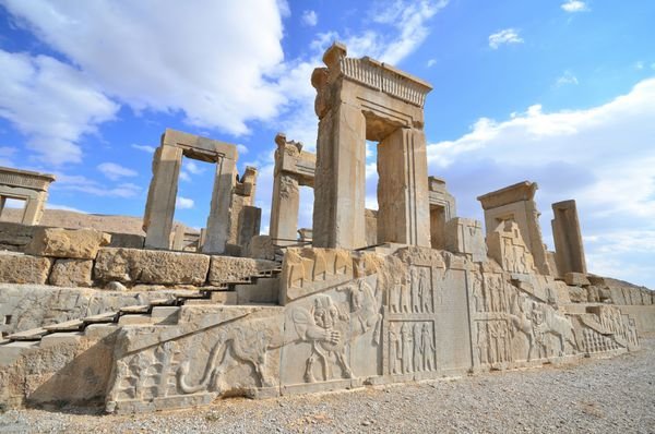  عکس تخت جمشید برای بک گراند