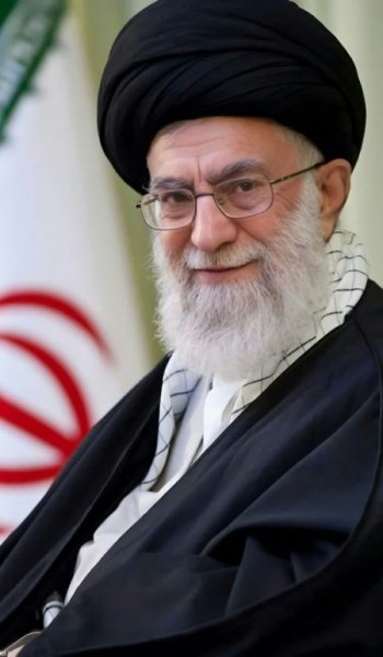  دانلود عکس با کیفیت از رهبری