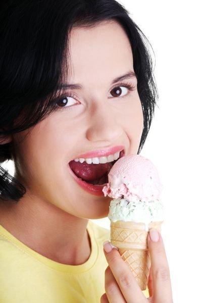  عکس دختر با بستنی خوشمزه