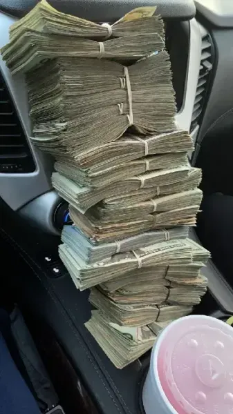  عکس دلار برای استوری