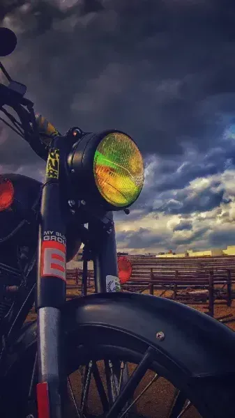  بک گراند موتور سیکلت اسپرت آبی با کیفیت بالا