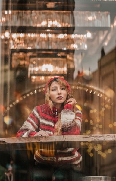 ژست عکس دخترانه لاکچری