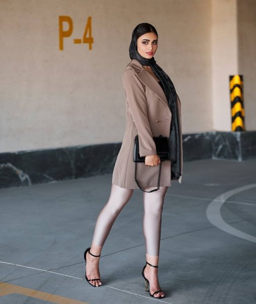 ژست عکس دخترانه لاکچری