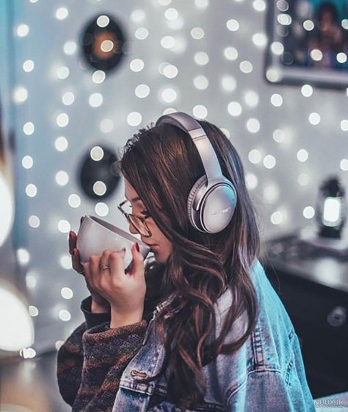  عکس دختر با هندزفری غمگین