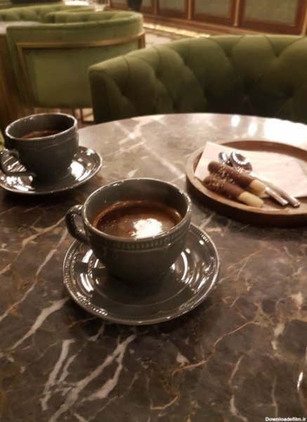 تصاویر کافه کتاب ایران مال