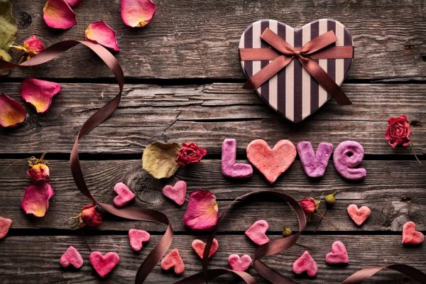  عکس و پوستر با کیفیت عاشقانه
