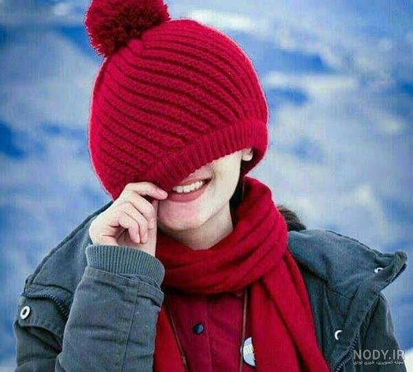 عکس عاشقانه بغل کردن در زمستان